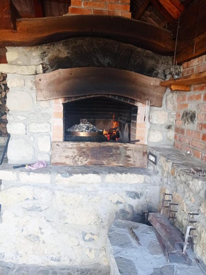 Zerko Holiday Home - Vineyard Chalet With Sauna And Jacuzzi Free Mirna Bagian luar foto
